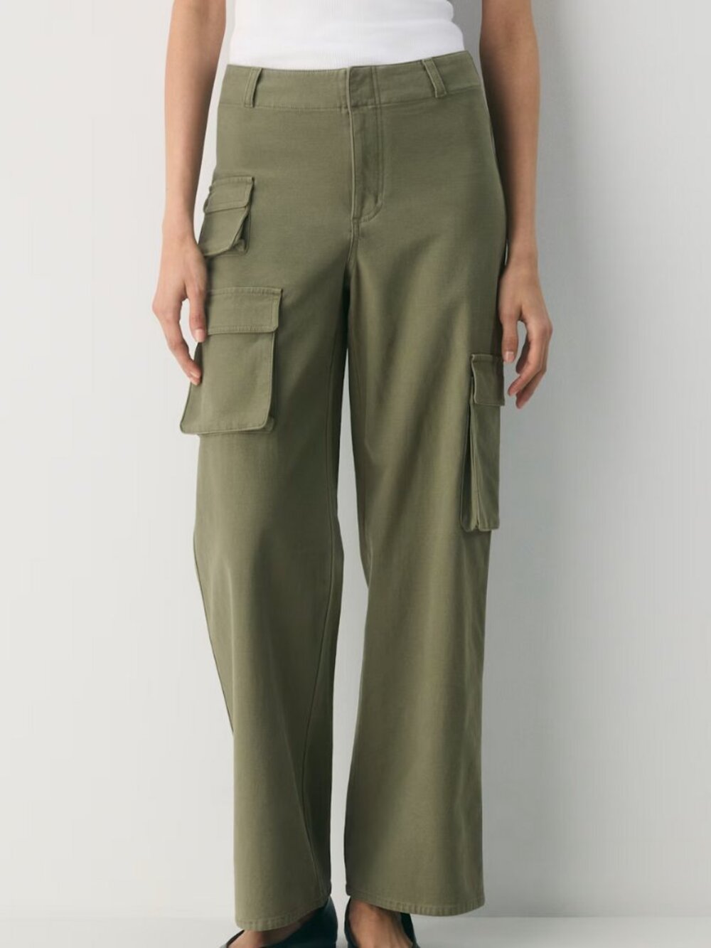 Wilfred Free Picture Cargo Pant $128 Comfort-stretch reverse sateen utility